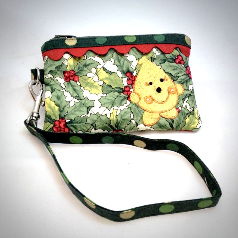 Christmas Parker Wristlet in Holly & Berries Pattern from Kater's Acres